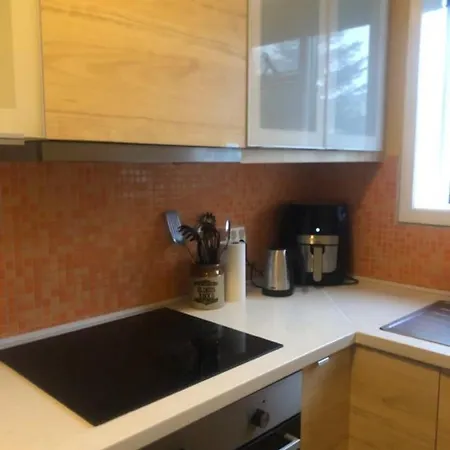 Downtown Guest house *